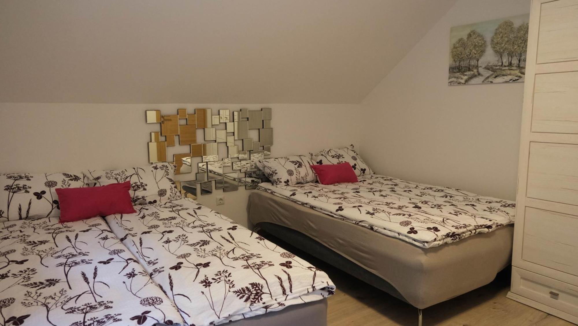 Hisa Lunna - Apartments In A Forest Paradise Vitanje Luaran gambar